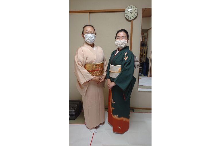 華やかな変わり結び 溝の口の前結び着物着付け教室にて