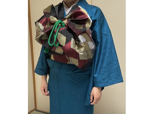 たてや