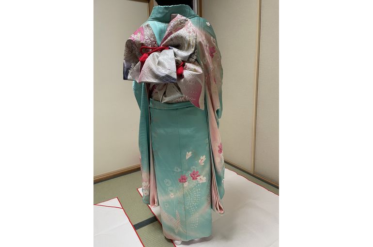 うしろ