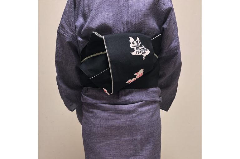 うしろ