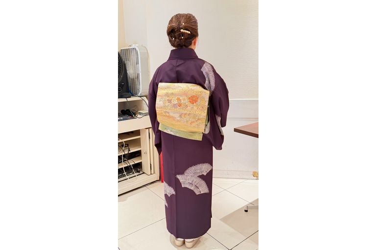 うしろ